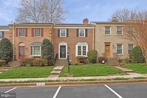 3126 Barnard Ct, Fairfax, VA 22031