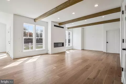 Living - 8205 Dabney Ave, Springfield, VA 22152 photo 5 of 9