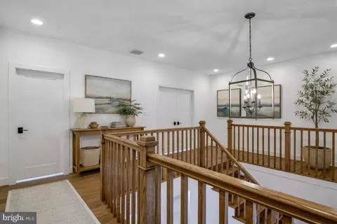 Entry Way - 8205 Dabney Ave, Springfield, VA 22152 photo 11 of 15