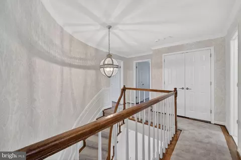 Entry Way - 1205 Suffield Dr, Mclean, VA 22101 photo 5 of 7