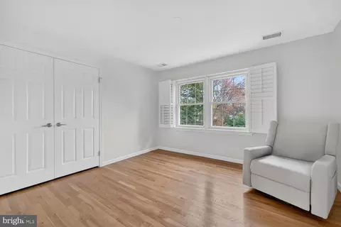 Bedroom - 1205 Suffield Dr, Mclean, VA 22101 photo 7 of 7