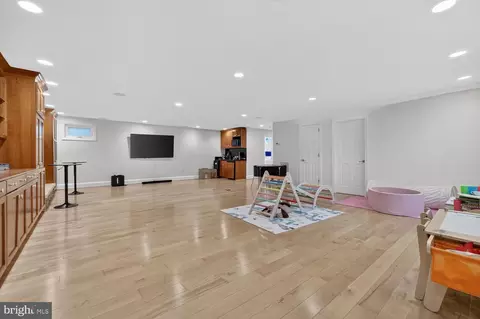 Other - 1205 Suffield Dr, Mclean, VA 22101 photo 11 of 13