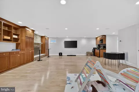 Other - 1205 Suffield Dr, Mclean, VA 22101 photo 9 of 13