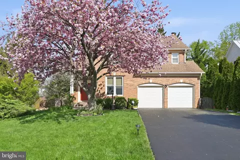 9852 Hidden Estates Cv, Vienna, VA 22181