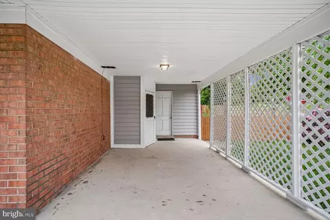 Exterior - 8933 Burke Lake Rd, Springfield, VA 22151 photo 6 of 10