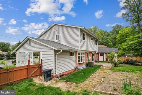 Exterior - 8933 Burke Lake Rd, Springfield, VA 22151 photo 10 of 10