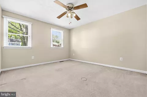 Bedroom - 7412 Brian Run Ct, Springfield, VA 22153 photo 5 of 9