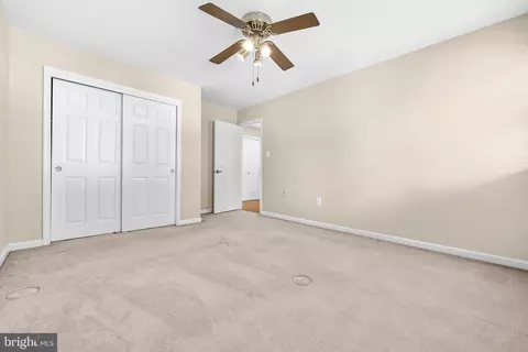 Bedroom - 7412 Brian Run Ct, Springfield, VA 22153 photo 6 of 9