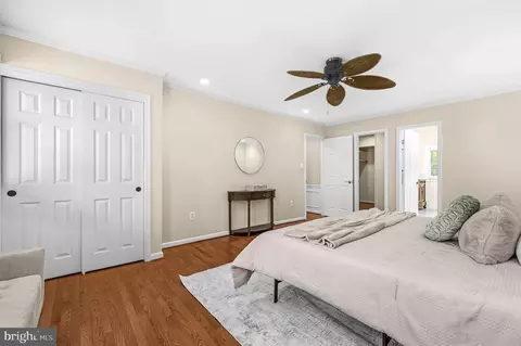 Bedroom - 7412 Brian Run Ct, Springfield, VA 22153 photo 3 of 9