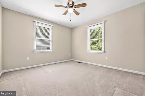 Bedroom - 7412 Brian Run Ct, Springfield, VA 22153 photo 4 of 9