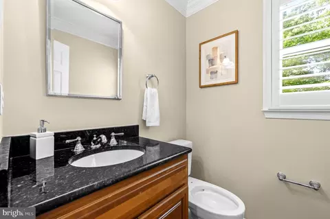 Bath - 7412 Brian Run Ct, Springfield, VA 22153 photo 1 of 6