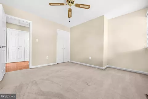 Bedroom - 7412 Brian Run Ct, Springfield, VA 22153 photo 8 of 9