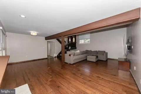 7516 Chancellor Way, Springfield, VA 22153 photo 10