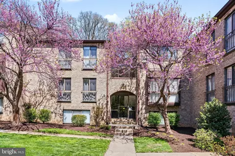 2032 Royal Fern Ct #13/21A, Reston, VA 20191