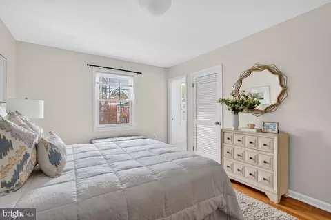 Bedroom - 6805 Market Square Dr, Mclean, VA 22101 photo 2 of 6