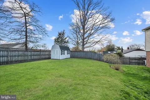 Exterior - 7312 Falmouth St, Springfield, VA 22150 photo 5 of 7