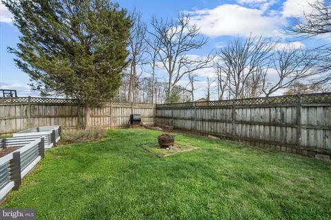 Exterior - 7312 Falmouth St, Springfield, VA 22150 photo 7 of 7