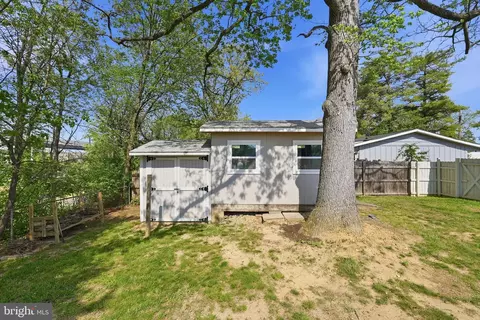 Exterior - 6614 Stagecoach St, Springfield, VA 22150 photo 4 of 5