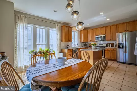 Other - 2520 Walnut Leaf Ln, Herndon, VA 20171 photo 7 of 11