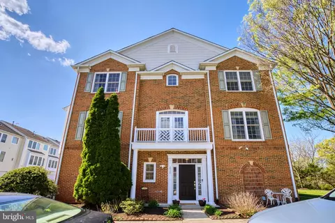 Exterior - 2520 Walnut Leaf Ln, Herndon, VA 20171 photo 1 of 1