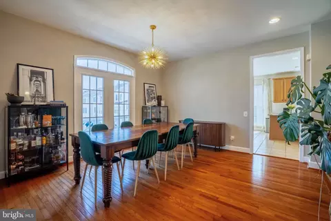 Dining - 2520 Walnut Leaf Ln, Herndon, VA 20171 photo 3 of 4