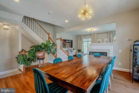 Dining - 2520 Walnut Leaf Ln, Herndon, VA 20171 photo 4 of 4