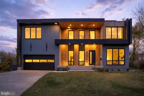 8313 Syracuse Cir, Vienna, VA 22180