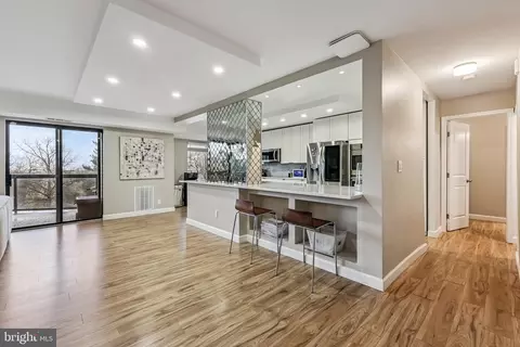 8380 Greensboro Dr #118, Mclean, VA 22102