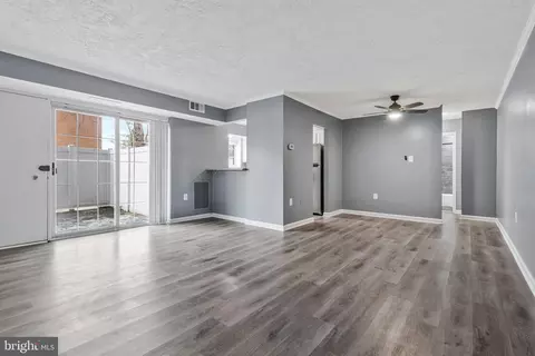 5613 Franconia Rd #103, Alexandria, VA 22310