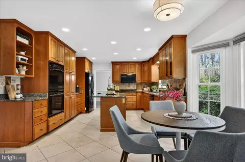 Kitchen - 7723 Silver Sage Ct, Springfield, VA 22153 photo 6 of 6