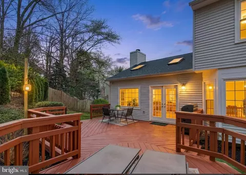 Exterior - 7723 Silver Sage Ct, Springfield, VA 22153 photo 7 of 15