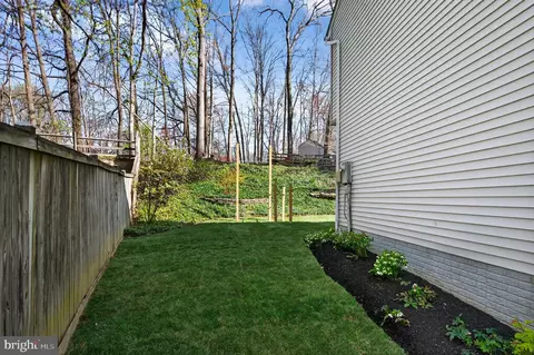 Exterior - 7723 Silver Sage Ct, Springfield, VA 22153 photo 14 of 15