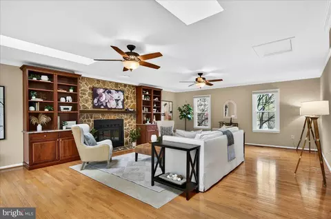 Living - 7723 Silver Sage Ct, Springfield, VA 22153 photo 2 of 5