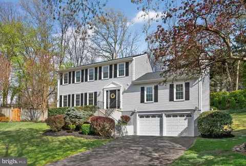 Exterior - 7723 Silver Sage Ct, Springfield, VA 22153 photo 4 of 15