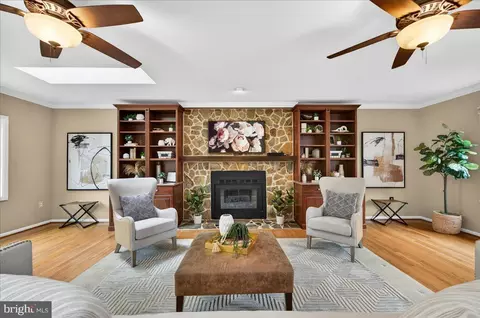 Living - 7723 Silver Sage Ct, Springfield, VA 22153 photo 3 of 5
