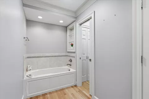 Bath - 1148 Randolph Rd, Mclean, VA 22101 photo 2 of 4