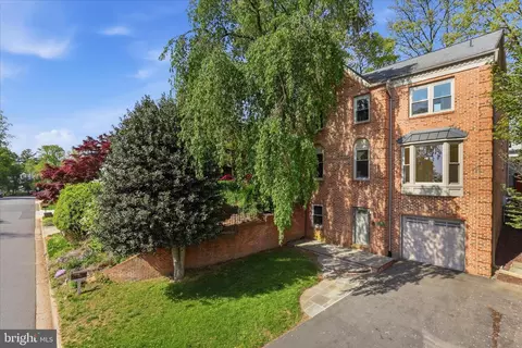 1148 Randolph Rd, Mclean, VA 22101