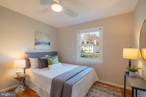 Bedroom - 1347 Macbeth St, Mclean, VA 22102 photo 6 of 11