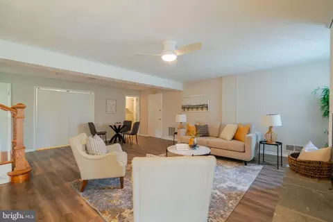 Living - 1347 Macbeth St, Mclean, VA 22102 photo 13 of 14