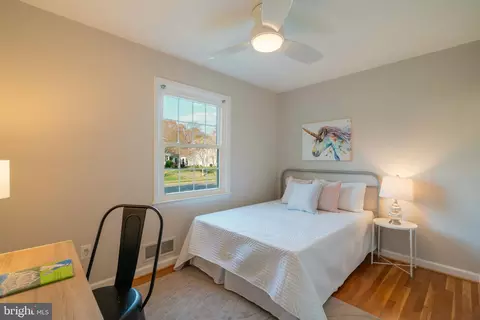 Bedroom - 1347 Macbeth St, Mclean, VA 22102 photo 3 of 11