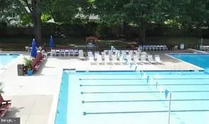 Exterior - 1347 Macbeth St, Mclean, VA 22102 photo 19 of 30