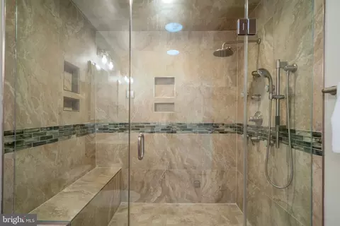 Bath - 1347 Macbeth St, Mclean, VA 22102 photo 2 of 8