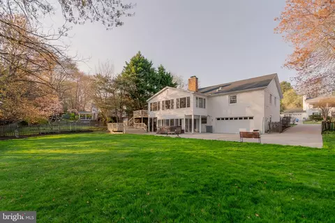 Exterior - 1347 Macbeth St, Mclean, VA 22102 photo 9 of 30