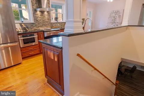 Entry Way - 1347 Macbeth St, Mclean, VA 22102 photo 2 of 3