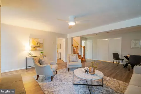 Living - 1347 Macbeth St, Mclean, VA 22102 photo 14 of 14