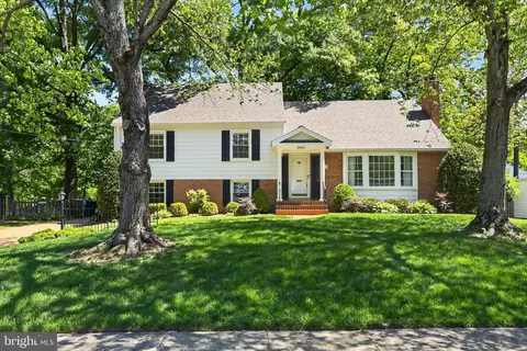 8603 Cushman Pl, Alexandria, VA 22308