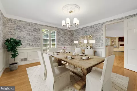 Dining - 911 Rail Ct, Mclean, VA 22102 photo 2 of 3