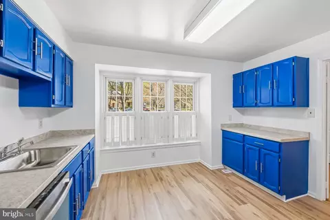 Kitchen - 8955 Omega Ct, Springfield, VA 22152 photo 4 of 4