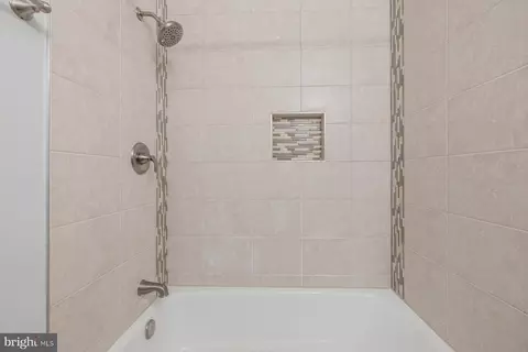 Bath - 8955 Omega Ct, Springfield, VA 22152 photo 3 of 3