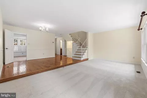 Living - 8955 Omega Ct, Springfield, VA 22152 photo 2 of 9